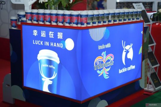 Toko kopi "Luckin Coffee" tampil di Paviliun Indonesia CIIE Shanghai