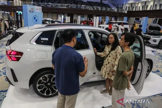 Pakar: Pasar otomotif RI berubah dari LCGC menjadi LCEV