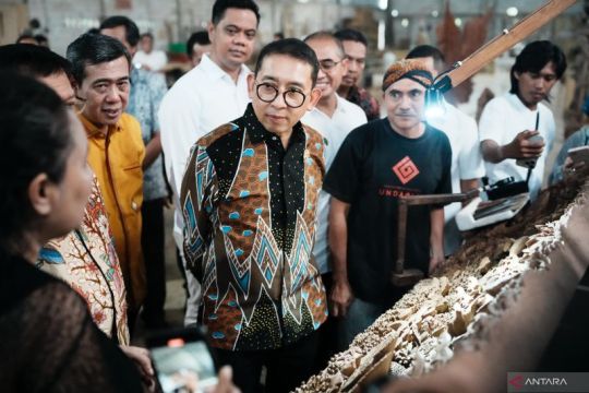 Menbud tekankan pentingnya hilirisasi ukir Jepara sebagai karya seni