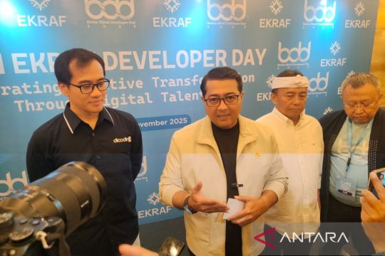 Subsektor aplikasi geser fesyen dalam realisasi investasi ekraf 2025