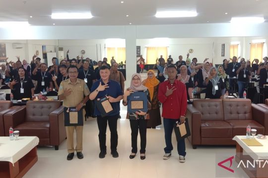 DPR RI dan Kemenekraf latih pemuda Sorong manfaatkan teknologi digital