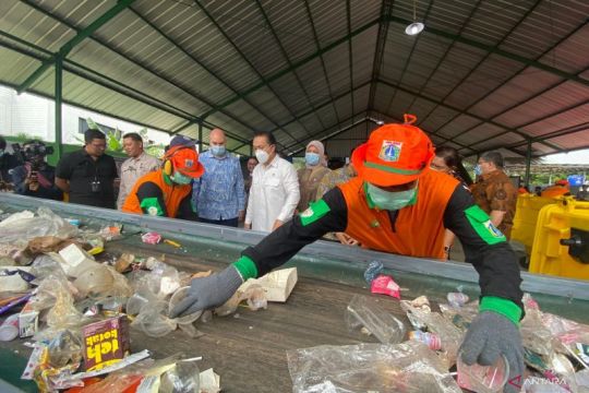 DKI optimalkan TPS3R yang mangkrak