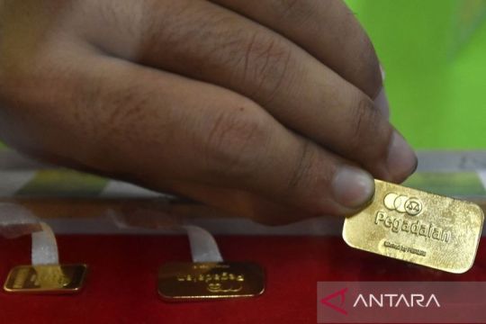 Harga emas UBS turun, Galeri24 naik di Pegadaian Kamis ini