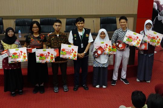 Duta UGM dan ITS juarai Side Fest Pimnas ke-38 di Unhas