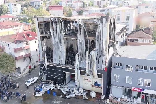 Enam tewas dalam kebakaran pabrik kosmetik di Kocaeli, Turki