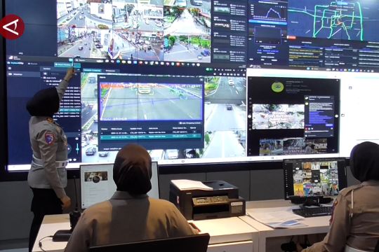 Korlantas Polri serahkan Layanan Smart City kepada Satlantas Medan