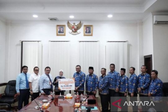 Pemkab Deli Serdang terima bantuan penanganan banjir dari Bank Sumut