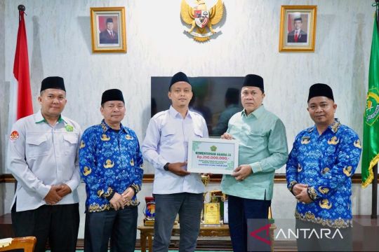 Kemenag salurkan bantuan bagi warga terdampak banjir di Sumatera Utara