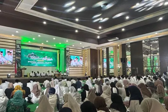 Puluhan ribu nahdiyin ikuti istighatsah hybrid PWNU Jatim