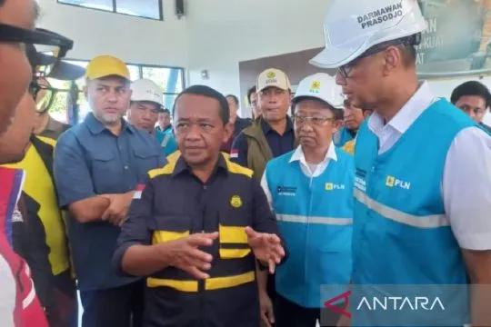 Bahlil pastikan kondisi listrik di Sibolga dalam tahap pemulihan