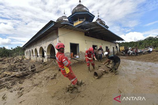 Kemenag: Rumah ibadah dioptimalkan tampung pengungsi banjir Sumatera 