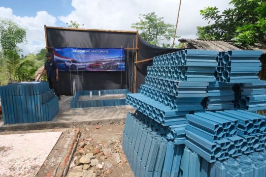 Toyota Indonesia bangun toilet umum di Desa Wisata Sasak Ende, Lombok