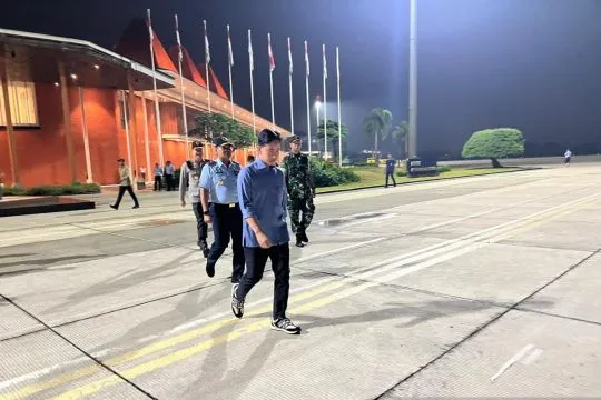 Subuh-subuh, Gibran bertolak ke Sumatera, tinjau tiga provinsi bencana