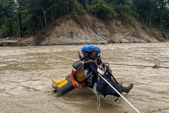 PLN NTT tambah personel dukung pulihkan listrik di Sumatera