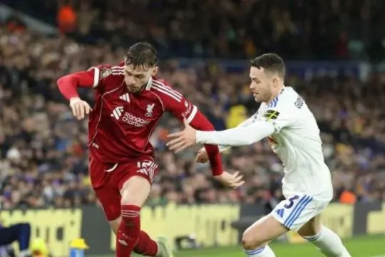 Drama enam gol terjadi saat Liverpool ditahan imbang Leeds United 3-3