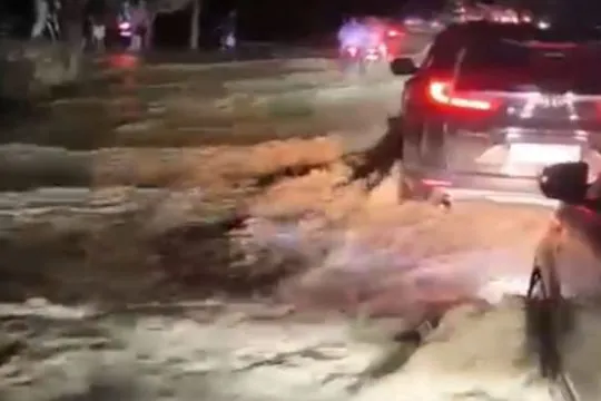 Banjir kembali rendam ruas jalan Pidie Jaya--Bireuen, Aceh