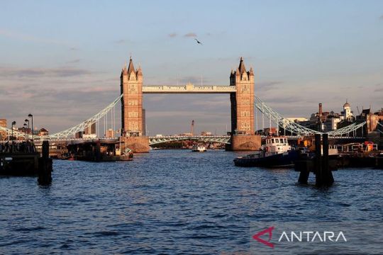 Inggris Pertimbangkan Lepas Aset Rusia yang Dibekukan demi Ukraina