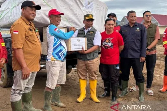 Kemenhut kembali salurkan bantuan ke masyarakat di Nanggalo, Padang