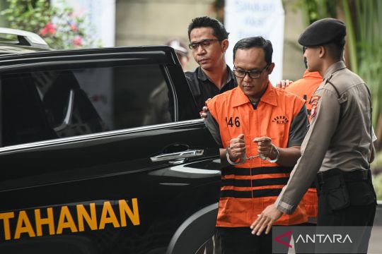 Hukum sepekan, kasus YouTuber Resbob hingga OTT Bupati Lampung Tengah