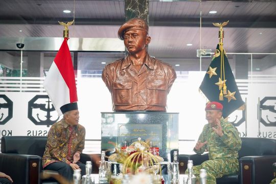 Menkop ingin kopdes bersinergi dengan koperasi Kopassus