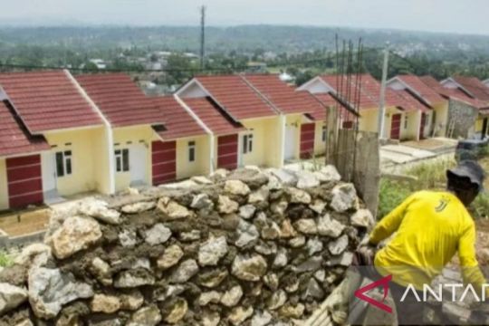 Karawang berpacu dengan waktu menata puluhan perumahan terlantar