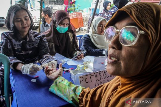 Korps Wanita TNI AL buka layanan kesehatan gratis untuk warga