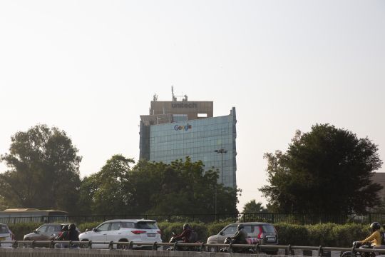 ReNew India teken perjanjian dengan Google untuk bangun PLTS  150 MW