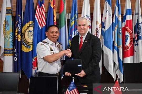 AS serahkan peralatan TI untuk perkuat Bakamla RI