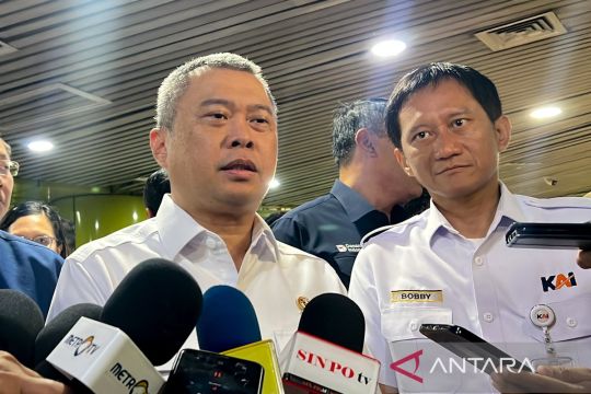 Menhub tekankan penguatan budaya keselamatan transportasi kereta api