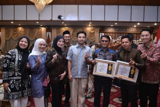 Pemkot Jambi raih penghargaan tertinggi keterbukaan informasi publik