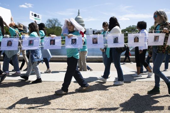 Tersangka penembakan di Brown University ditemukan tewas