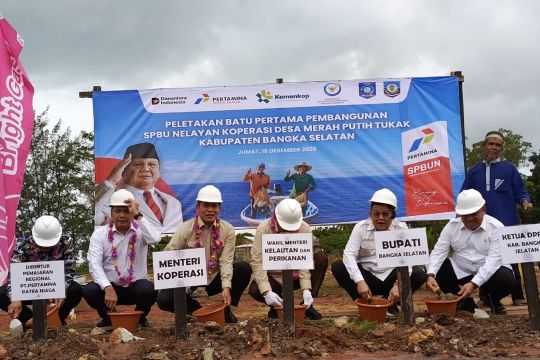 Menkop groundbreaking SPBU Nelayan &nbsp;Tukak Bangka Selatan