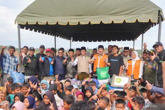 Baznas salurkan bantuan sarana pendidikan ke madrasah di Pidie Aceh