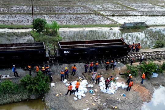 KAI: Pemulihan jalur terdampak bencana Sumatera dilakukan 5x24 jam