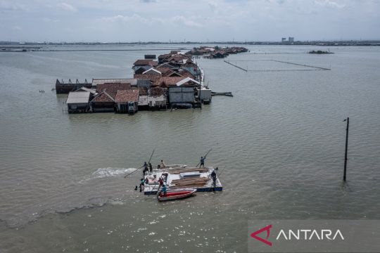 Pemkab Demak bangun 243 unit rumah apung untuk warga terdampak rob