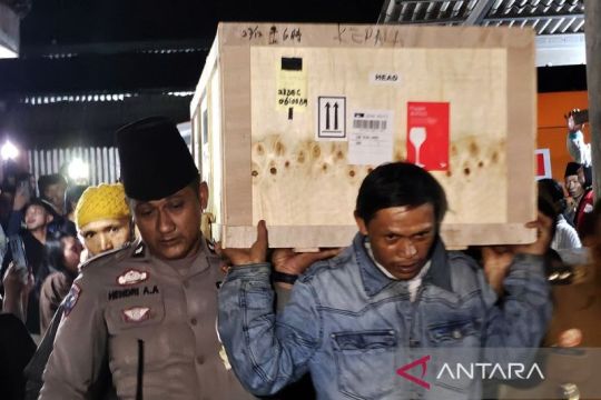 Tiba di Malang, KP2MI serahkan jenazah korban kebakaran di Hong Kong ke keluarga