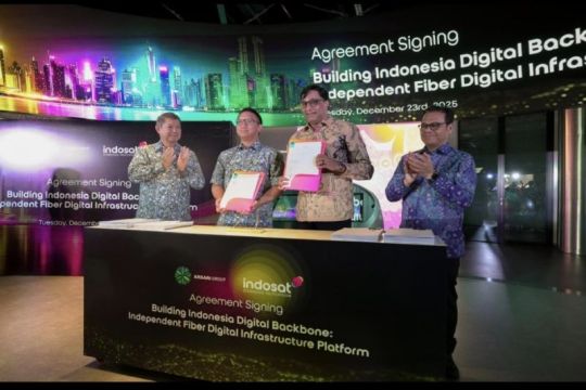 Indosat, Arsari Group, dan Northstar Group bentuk konsorsium FiberCo