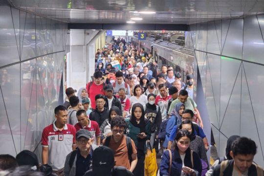 Okupansi kereta Nataru di Daop 2 Bandung tembus 104,7 persen