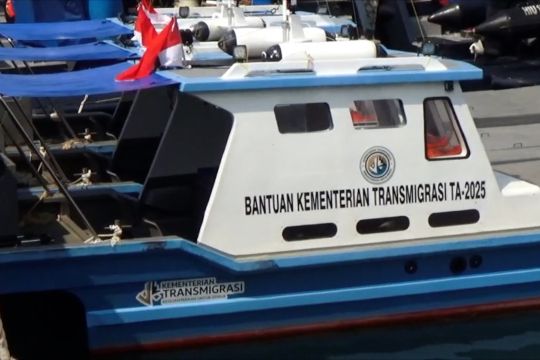 Kementrans serahkan bantuan 16 kapal bagi nelayan Rempang Eco-City