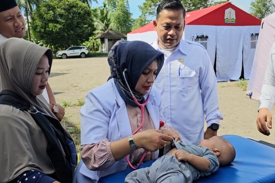 Pelayanan kesehatan bagi bayi dan lansia di Lhokseumawe