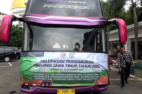 Pemprov Jatim lepas transmigrasi bagi 16 KK ke Sulawesi dan Maluku