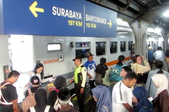 H-1 Natal, 12.500 penumpang kereta api berangkat dari Daop 9 Jember