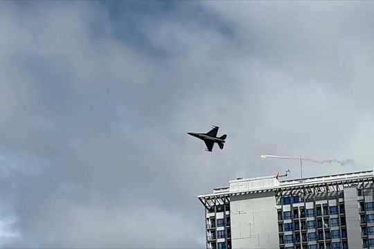 Hari jadi ke-196 Batam, TNI AU pamerkan atraksi pesawat tempur