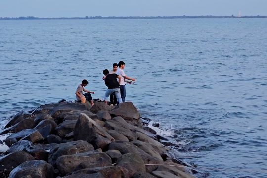 Jelang pasang purnama, Pemko Lhokseumawe pantau pantai dan pintu air