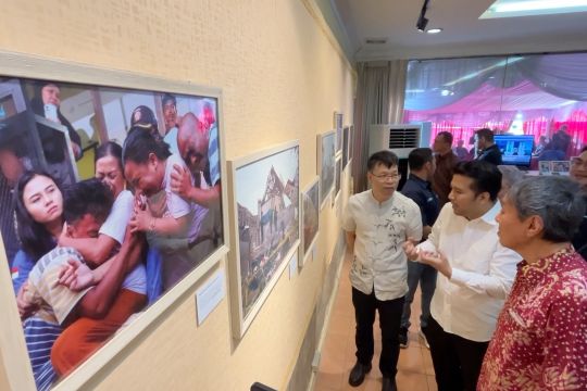Pameran foto dan peluncuran buku semarakkan perayaan HUT LKBN Antara