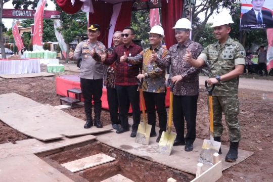 Menkop resmikan pembangunan Koperasi Merah Putih Pekalongan