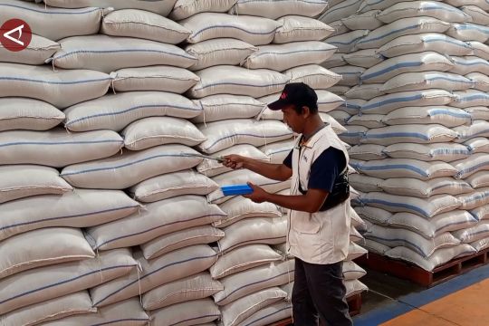 Jelang Natal & tahun baru, Bulog Madiun pastikan stok beras mencukupi