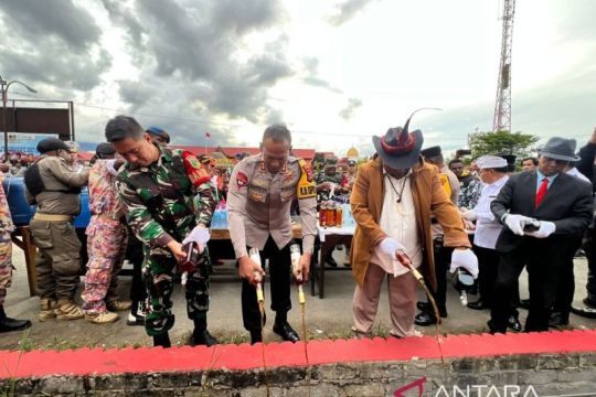 Bupati ingatkan warga tak selundupkan minuman alkohol ke Jayawijaya