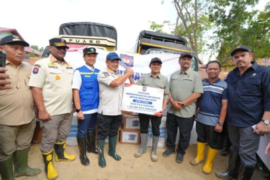 Wagub: Pembersihan kantor terdampak banjir kembalikan layanan publik