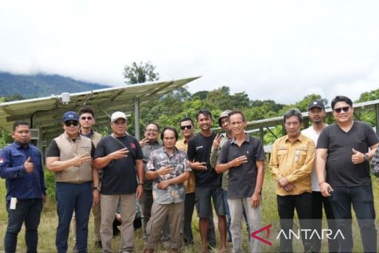 Kaltim genjot kemandirian energi di pelosok lewat PLTS Terpusat&nbsp;